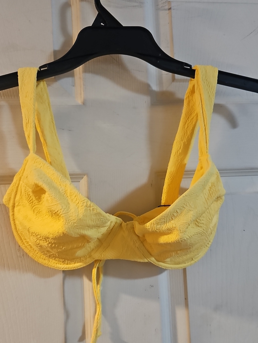JMP THE LABEL YELLOW EMBOSSED BIKINI TOP: NEW WITHOUT TAGS: SIZE XL